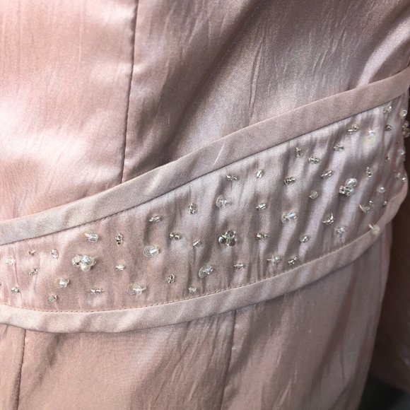 NEW Sample Silky Tea Length with Shawl Dress
Mother Bride Tea Length Bridesmaid - Picture 8 of 9